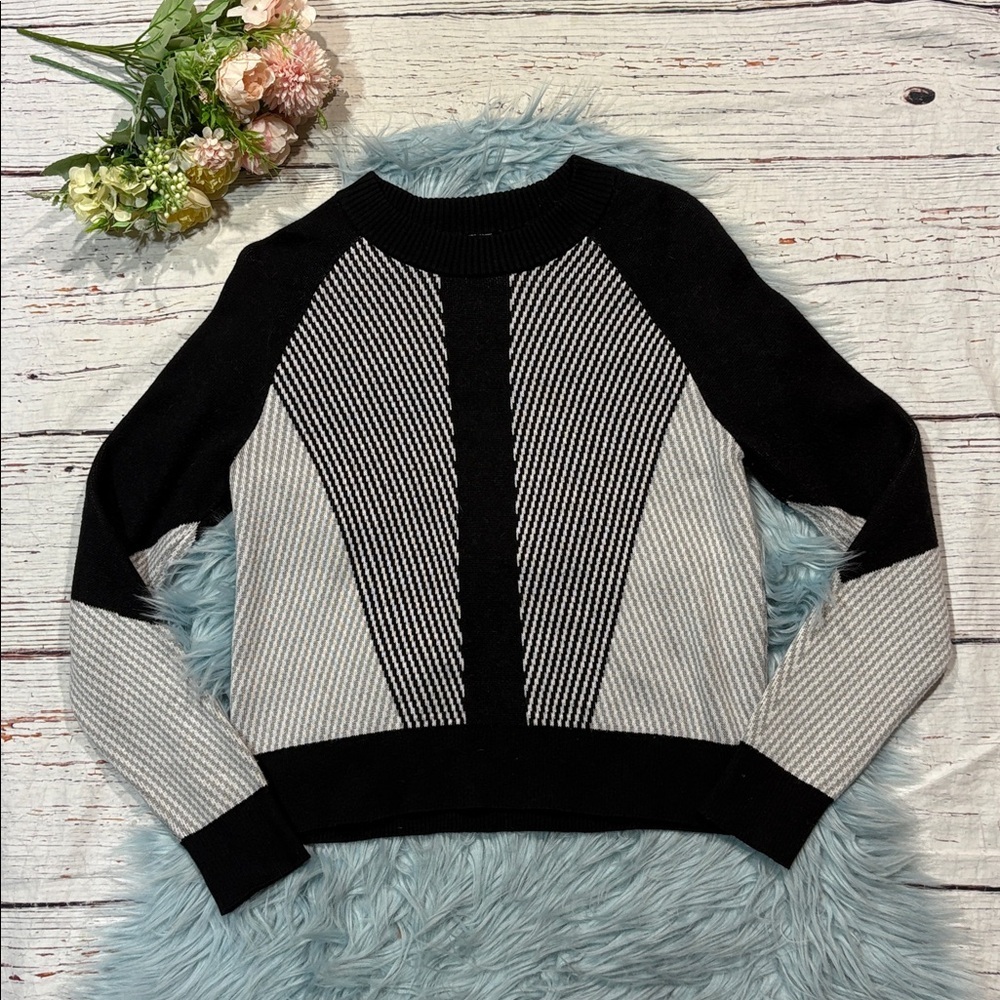 Lululemon Here for Serenity Geometric Crewneck Sweater Sz 6
